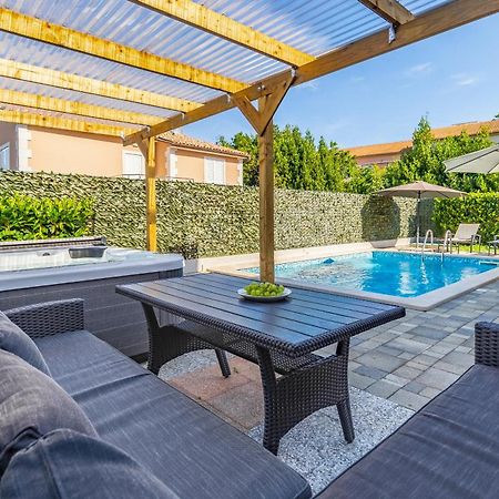 Lotus Villas Resort Pula Dış mekan fotoğraf