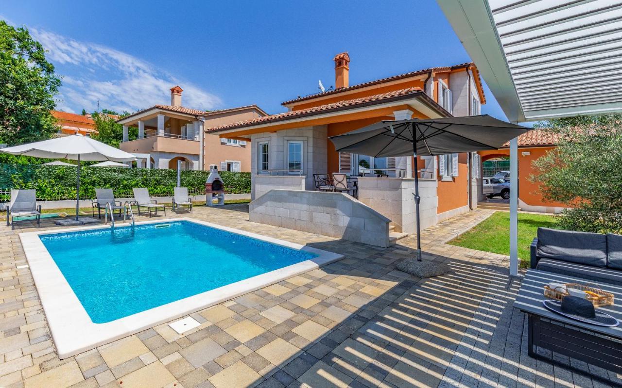 Lotus Villas Resort Pula Dış mekan fotoğraf