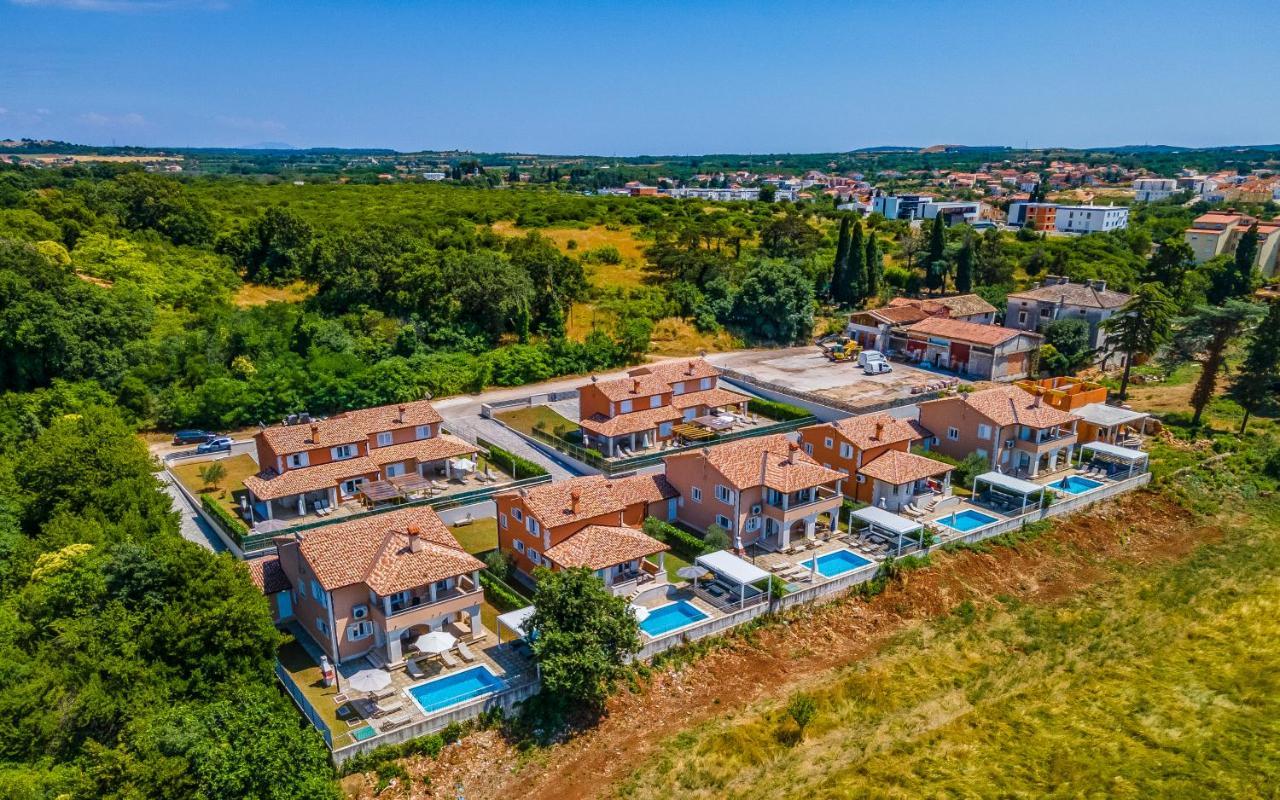 Lotus Villas Resort Pula Dış mekan fotoğraf