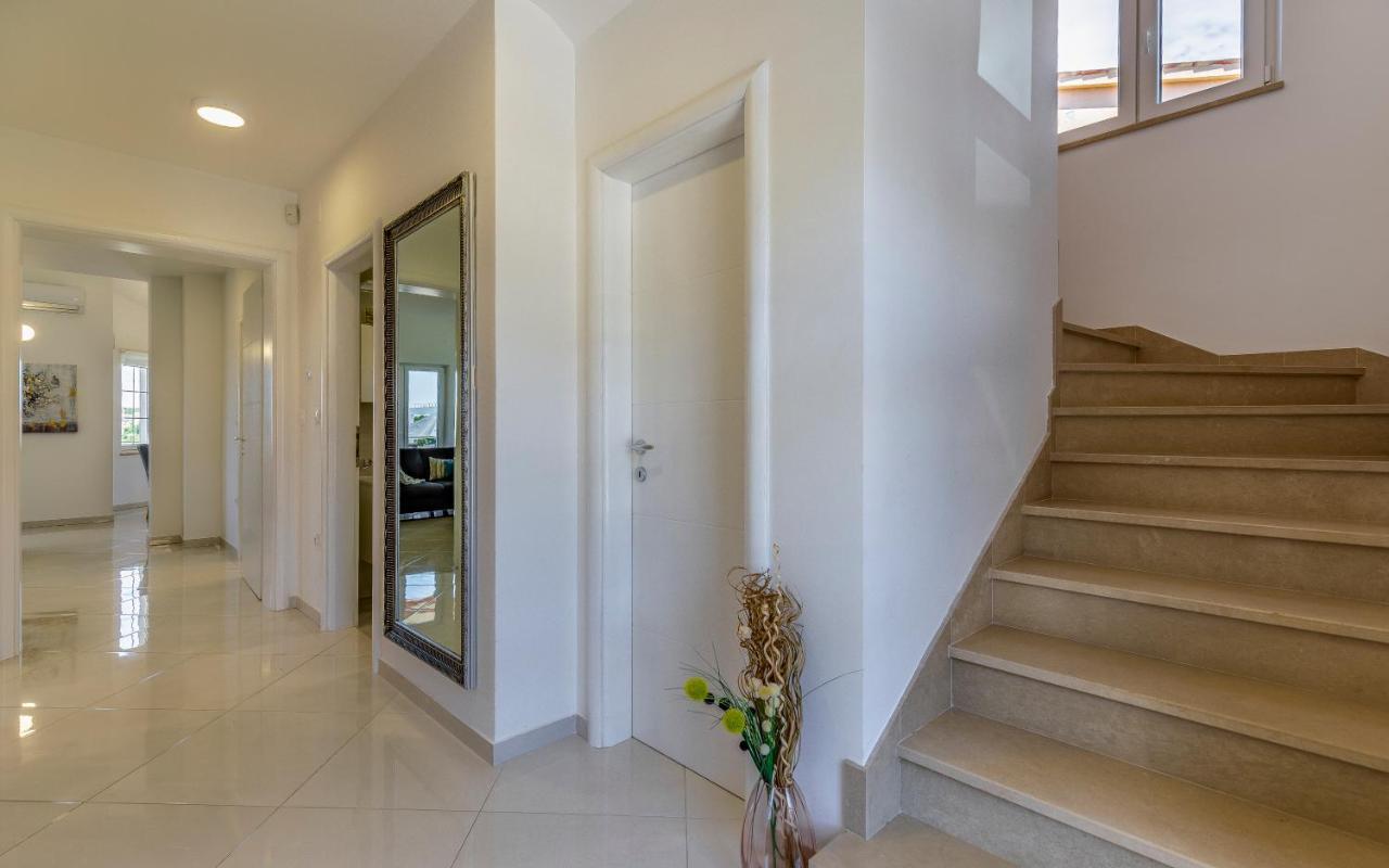 Lotus Villas Resort Pula Dış mekan fotoğraf