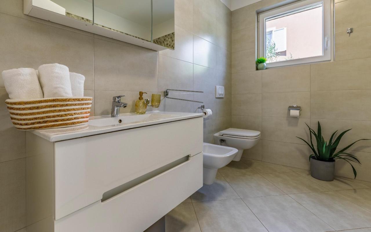 Lotus Villas Resort Pula Dış mekan fotoğraf