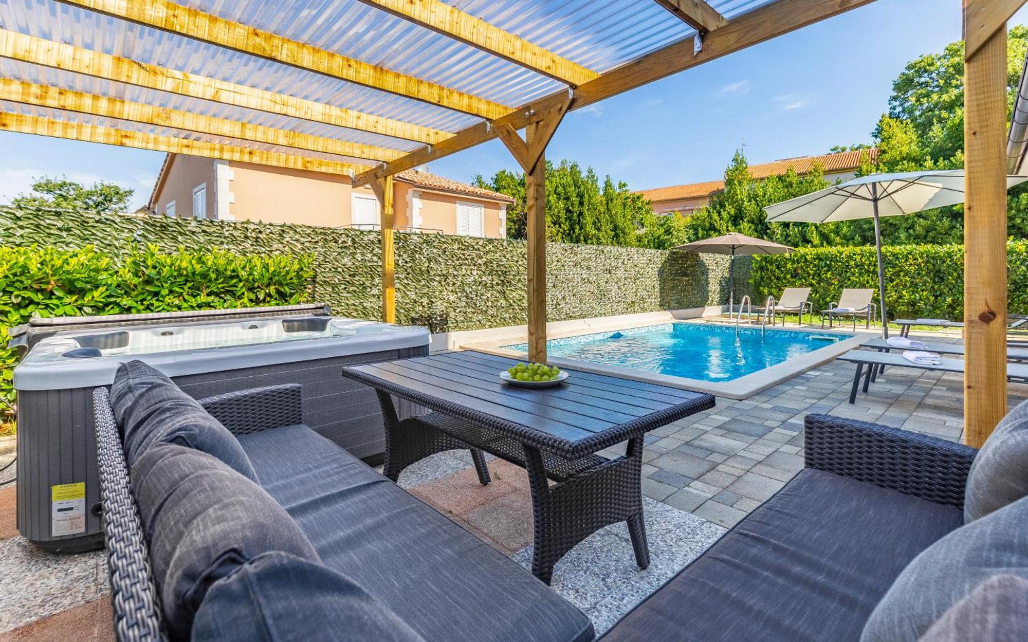 Lotus Villas Resort Pula Dış mekan fotoğraf
