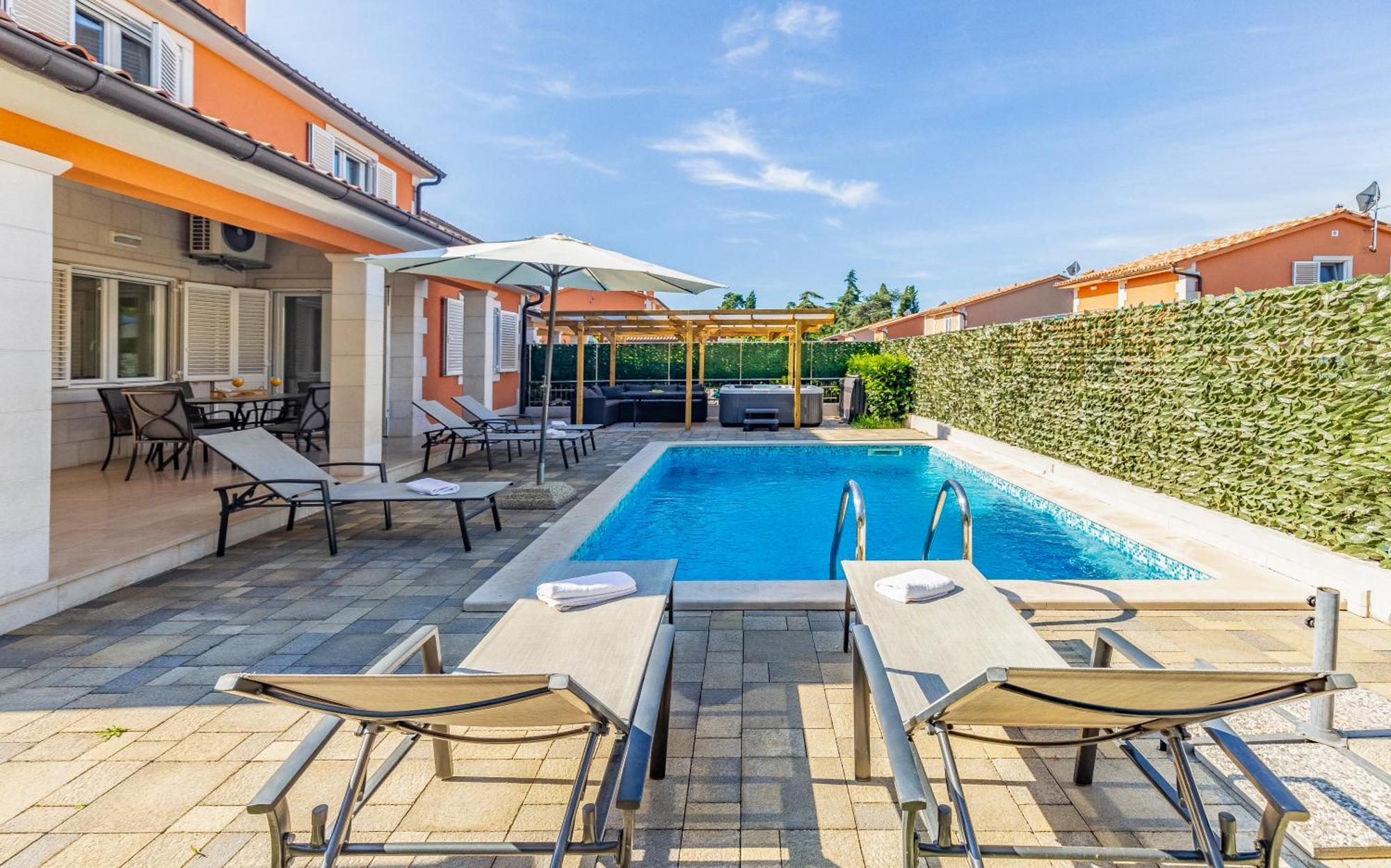 Lotus Villas Resort Pula Dış mekan fotoğraf